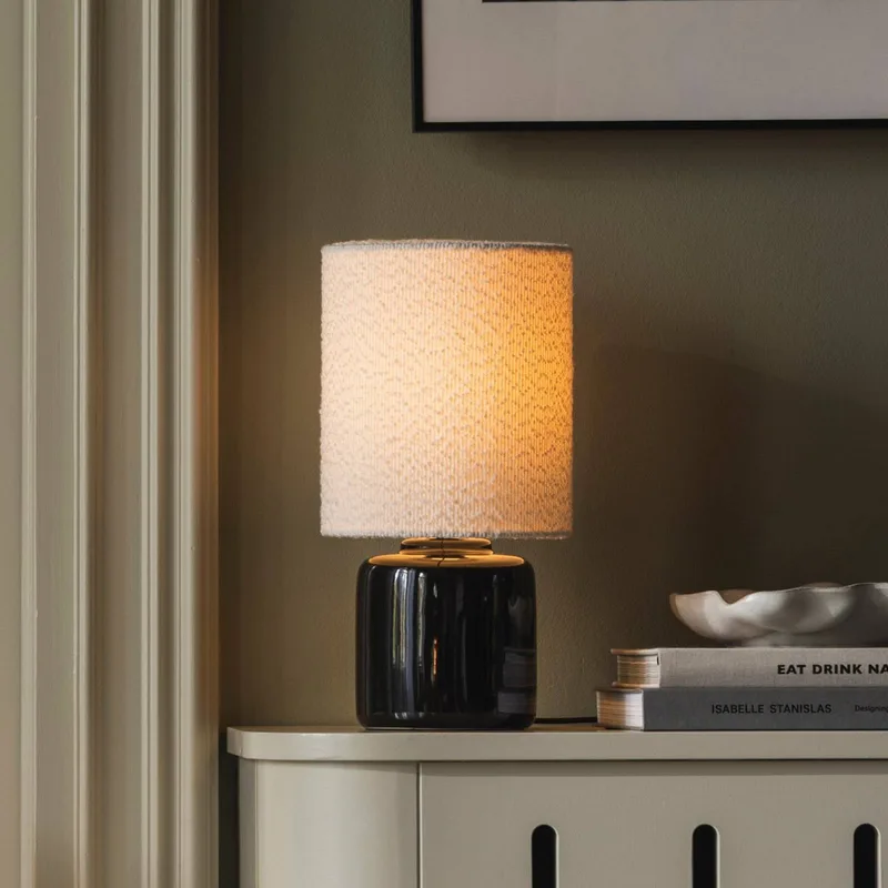tafellamp Florian, wit/zwart, hoogte 39 cm från Globen Lighting i Vit, Svart – produktbild