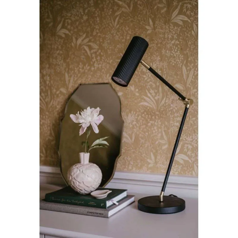 tafellamp Hubble READ, zwart Hoogte 45 cm de Globen Lighting en Noir, Laiton – photo du produit 5 sur 5
