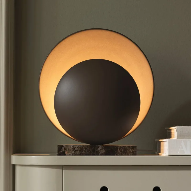 tafellamp ORBIT, bruin, hoogte 32 cm, marmeren voet by Globen Lighting in Brown, Marmer – product photo
