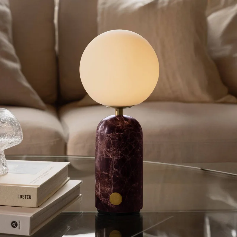 Torrano accu-tafellamp, hoogte 27 cm, marmer by Globen Lighting in Rosso levanto, White – product photo