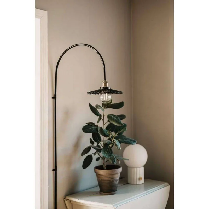 wandlamp COBBLER, grijs, hoogte 150 cm by Globen Lighting in Rookgrijs, Black – product photo