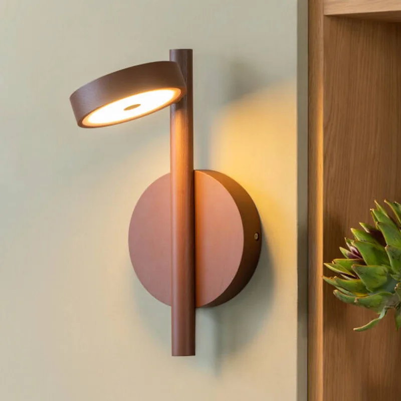 LED wandlamp Okinawa, stekker, hout van GOOD&MOJO in Bruin – productfoto 1 van 4