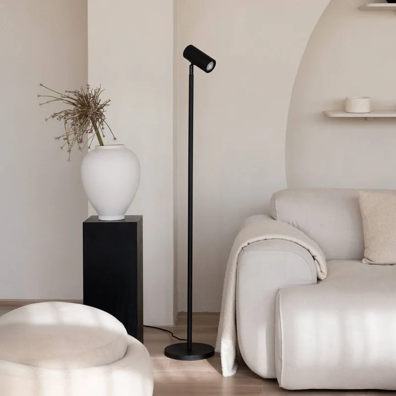 vloerlamp Java, bamboe, 141 cm, GU10 de GOOD&MOJO en Noir – photo du produit 2 sur 5