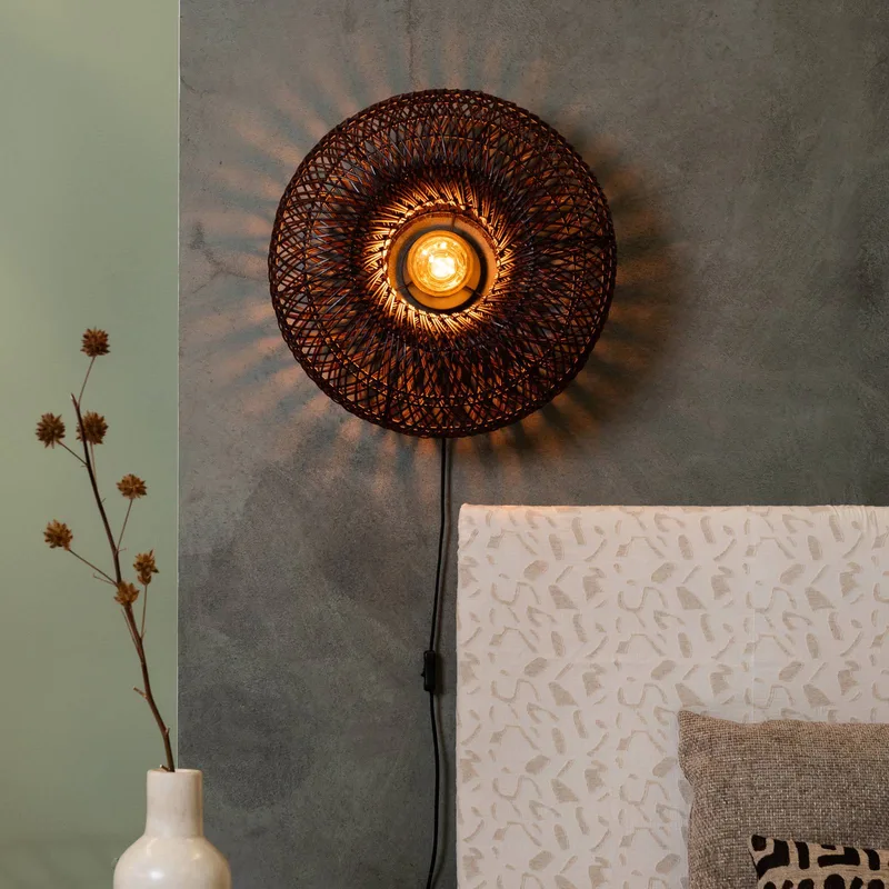 wandlamp Arizona, rood, Ø 50 cm, bamboe, stekker van GOOD&MOJO in Bordeauxrood – productfoto 3 van 5