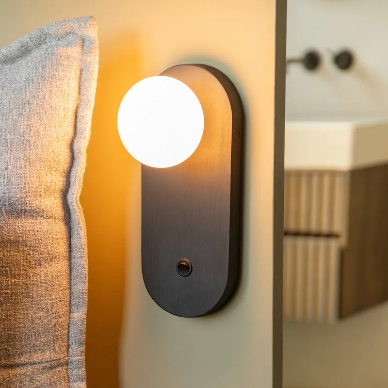 wandlamp Java, glas/bamboe, stekker by GOOD&MOJO in Black – product photo 1 of 5