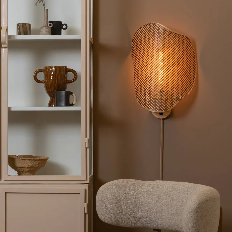 wandlamp Kinabalu, bruin, 50 cm, bamboe stekker fra GOOD&MOJO i Natuurlijk bamboe, Brun – produktbillede 2 af 5