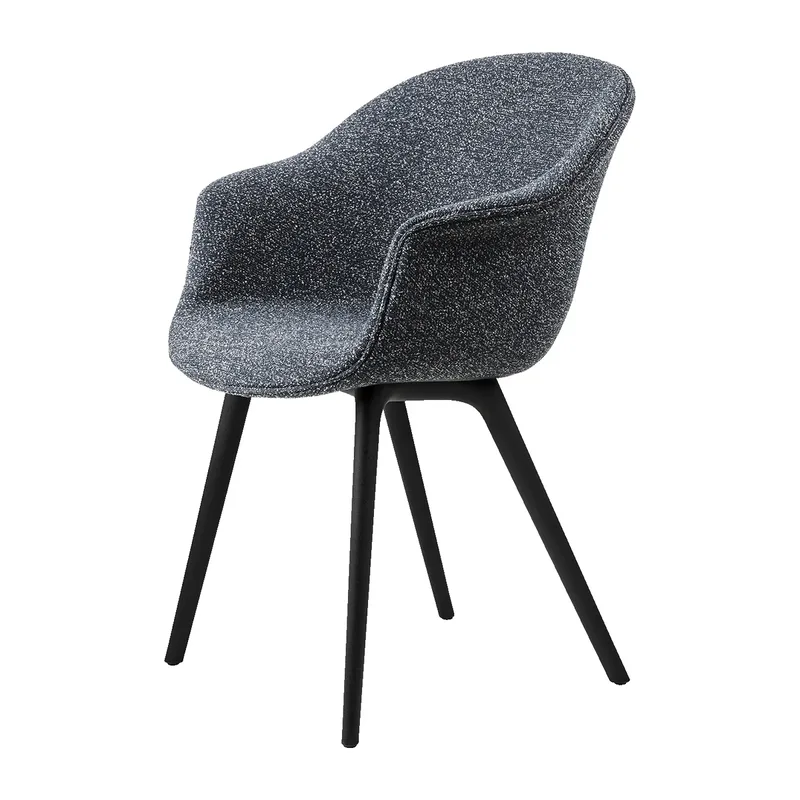 Bat Dining Chair fully upholstered plastic base Around bouclé 023-black van GUBI – productfoto