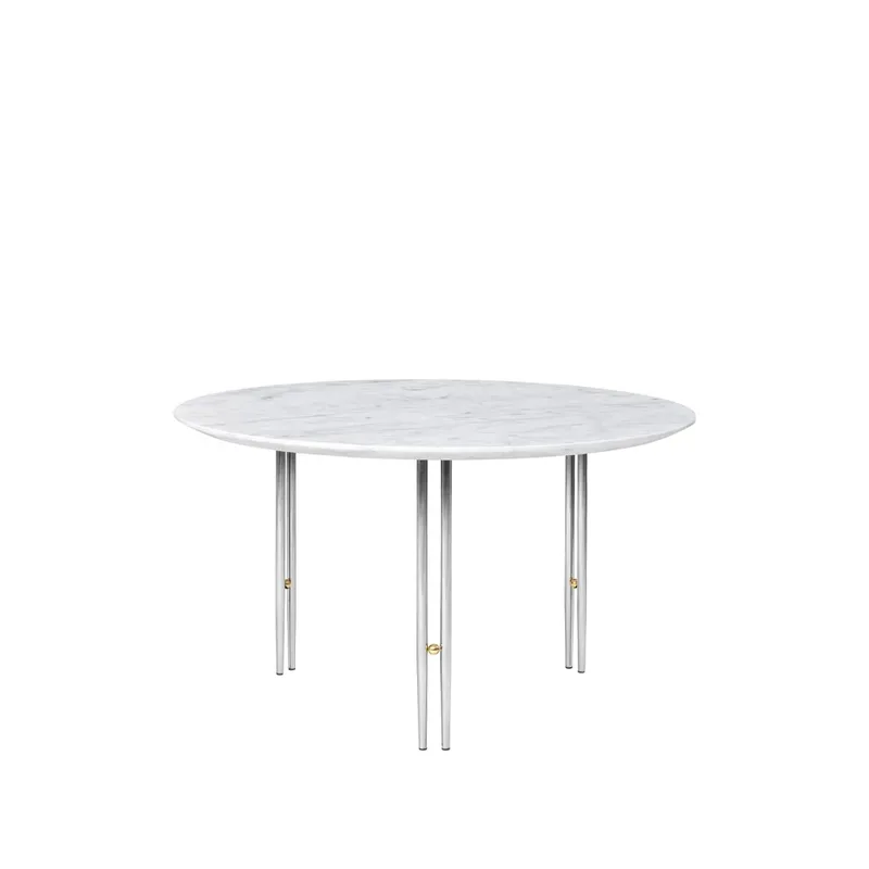 IOI Couchtisch White carrara marble, ø70, Gestell aus Chrom fra GUBI – produktbillede