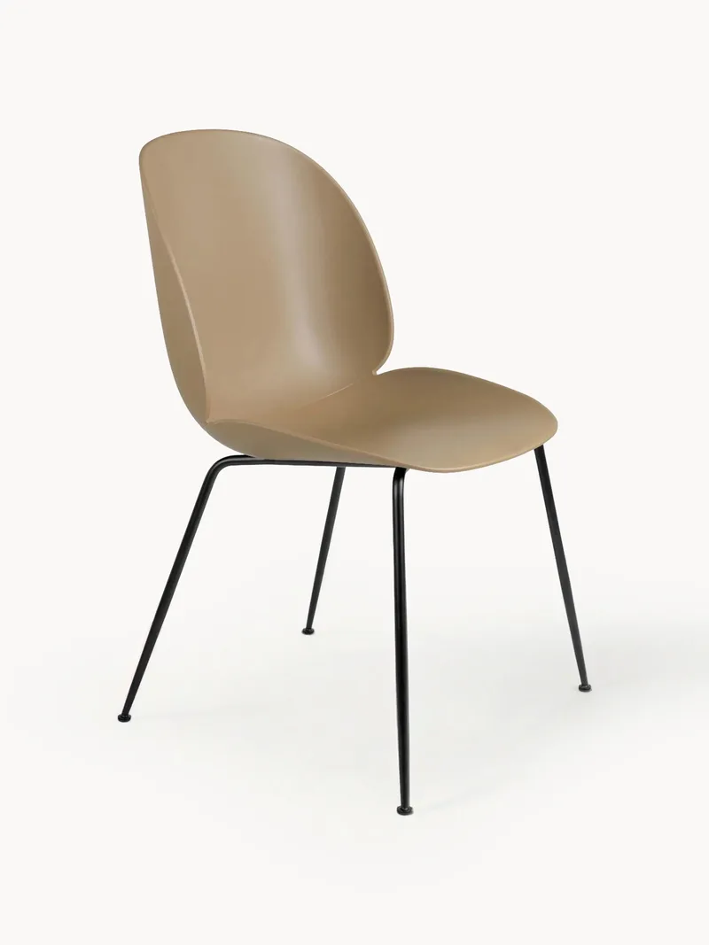 Kunststof stoel Beetle by GUBI – product photo