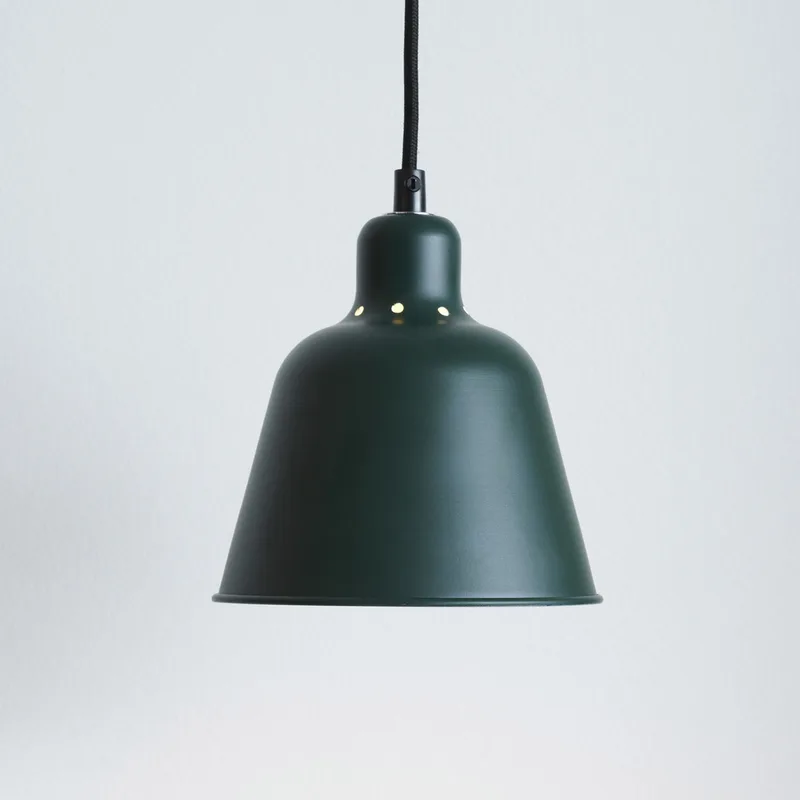 CARPENTER hanglamp, donkergroen, Ø 15 cm, E14 van Halo Design – productfoto