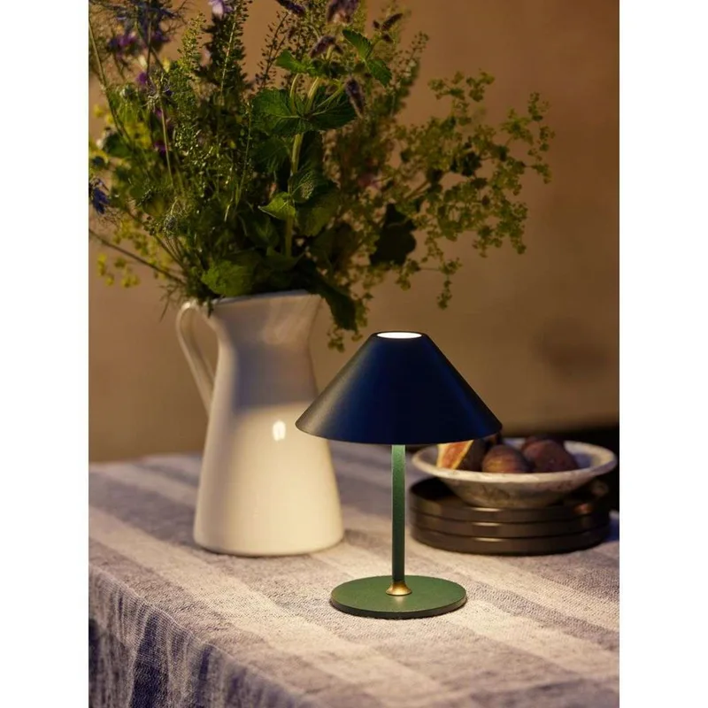 Hygge Portable Taffellamp Deep Green de Halo Design – photo du produit
