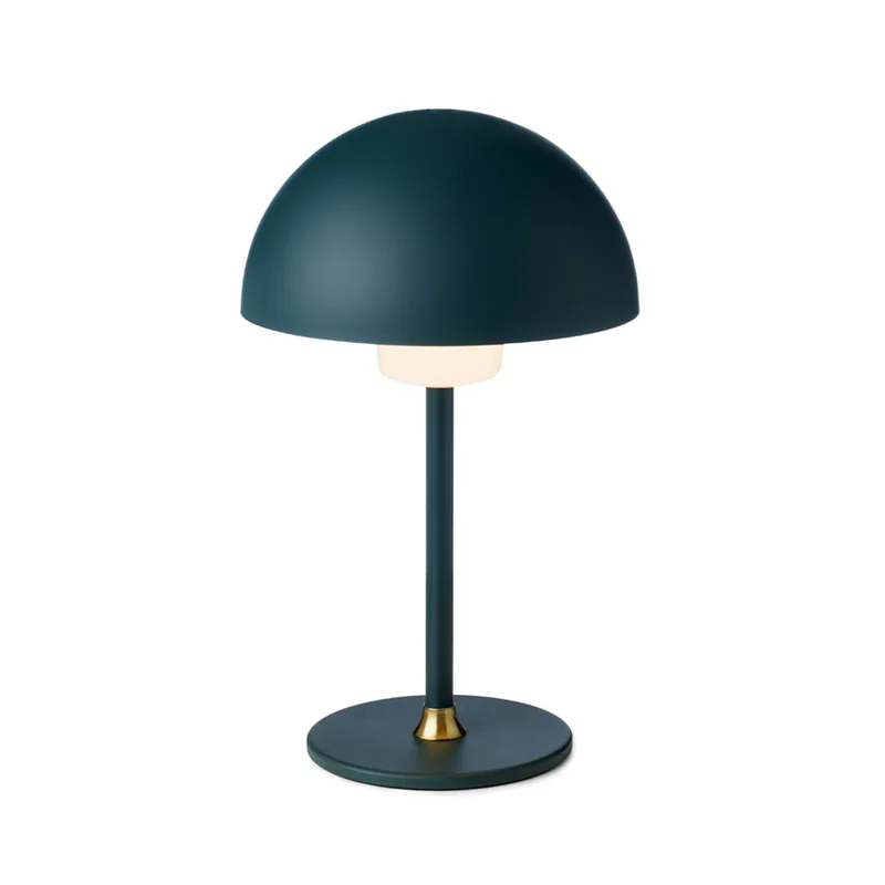 Moon Light draagbare tafellamp, donkergroen van Halo Design – productfoto