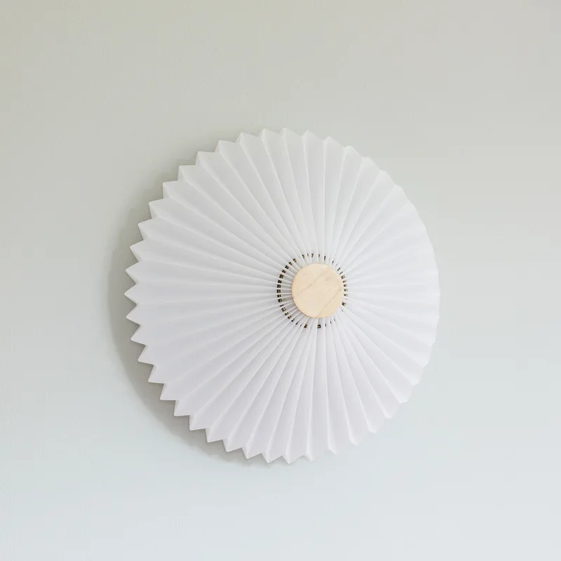 Paris plafonlamp, wit, Ø 50 cm, textiel, G9 från Halo Design – produktbild