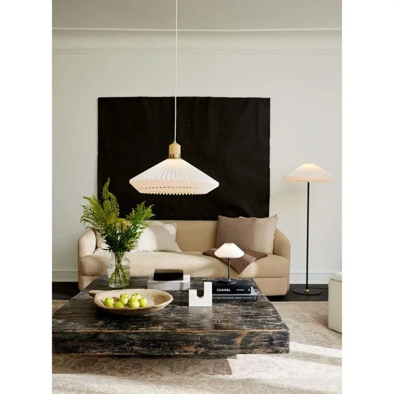 Paris Vloerlamp Ø56 Clean White/Black från Halo Design – produktbild