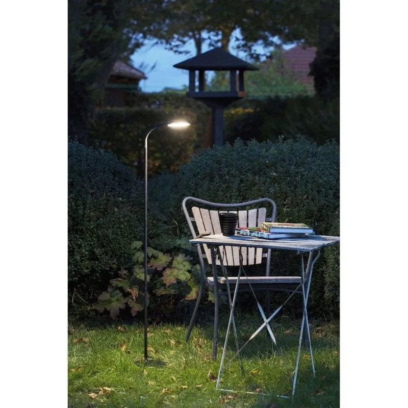 Read Vloerlamp Black von Halo Design – Produktfoto