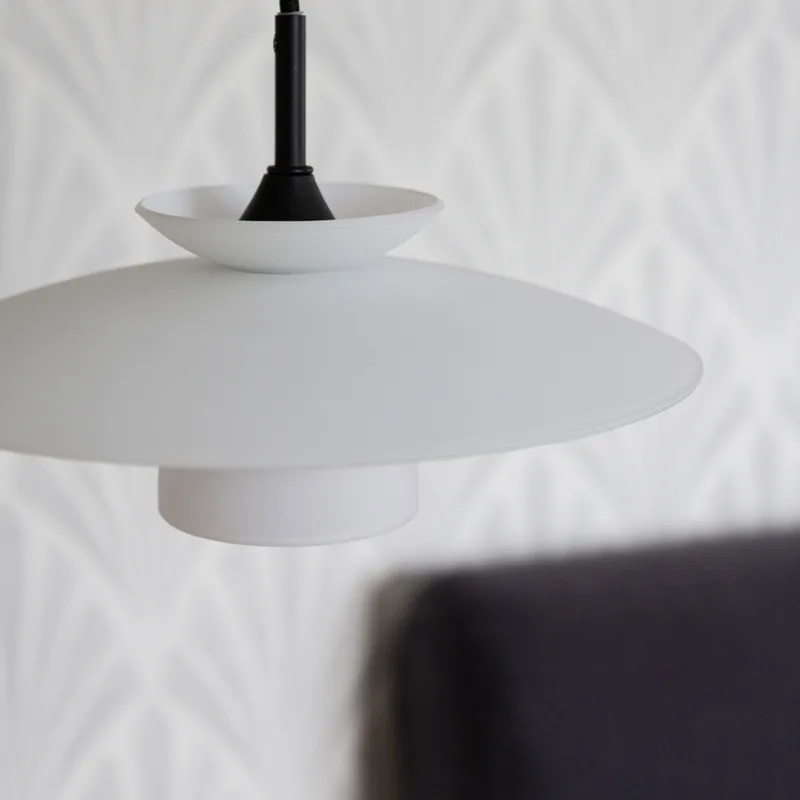 SCANDIC hanglamp, opaalglas, Ø 25 cm, G9 från Halo Design – produktbild