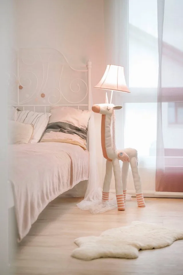 Bonita – die Einhorn-Stehlampe (1,2 m) från Happy Lamps – produktbild 2 av 5