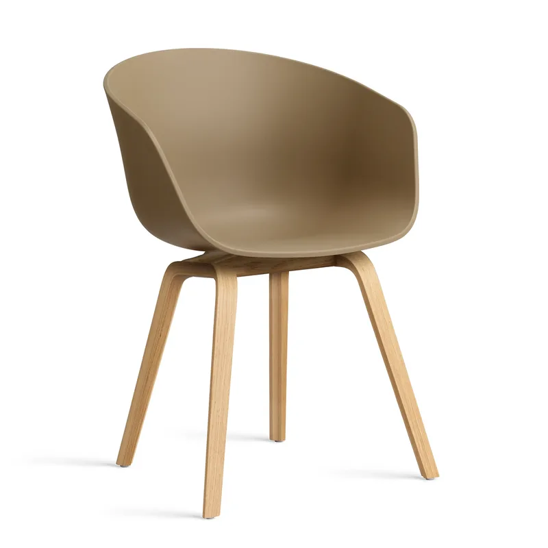 About a Chair 22 2.0 Stuhl Clay-lackiertes Eichen­gestell fra HAY – produktbillede