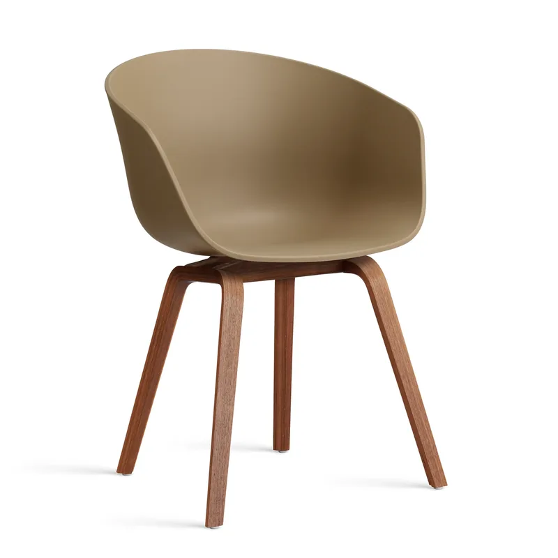 About a Chair 22 2.0 Stuhl Clay-lackiertes Walnussgestell fra HAY – produktbillede
