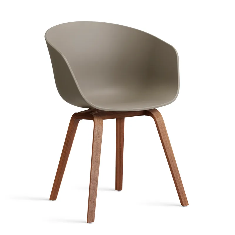 About a Chair 22 2.0 Stuhl Khaki-lackiertes Walnussgestell van HAY – productfoto
