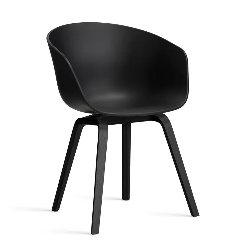 About a Chair 22 2.0 Stuhl Schwarz-schwarzes Eichen­gestell fra HAY – produktbillede