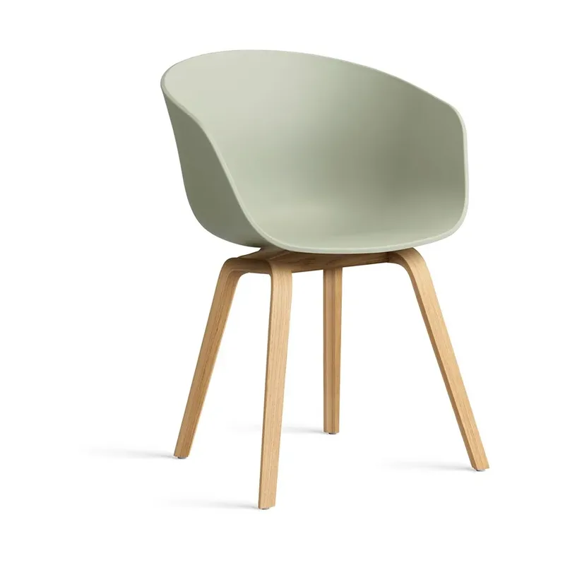 About a Chair 22 Stuhl Pastellgrün lackiertes Eichen­gestell från HAY – produktbild