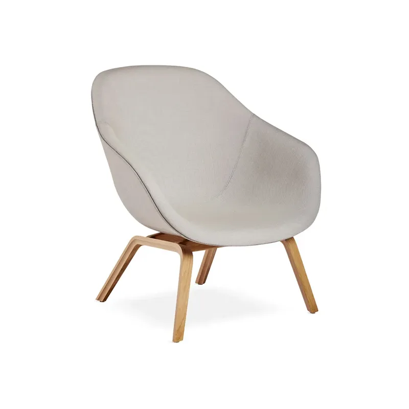 About a Lounge 83 Loungesessel Steelcut trio 105 grey melange-Eiche hell från HAY – produktbild
