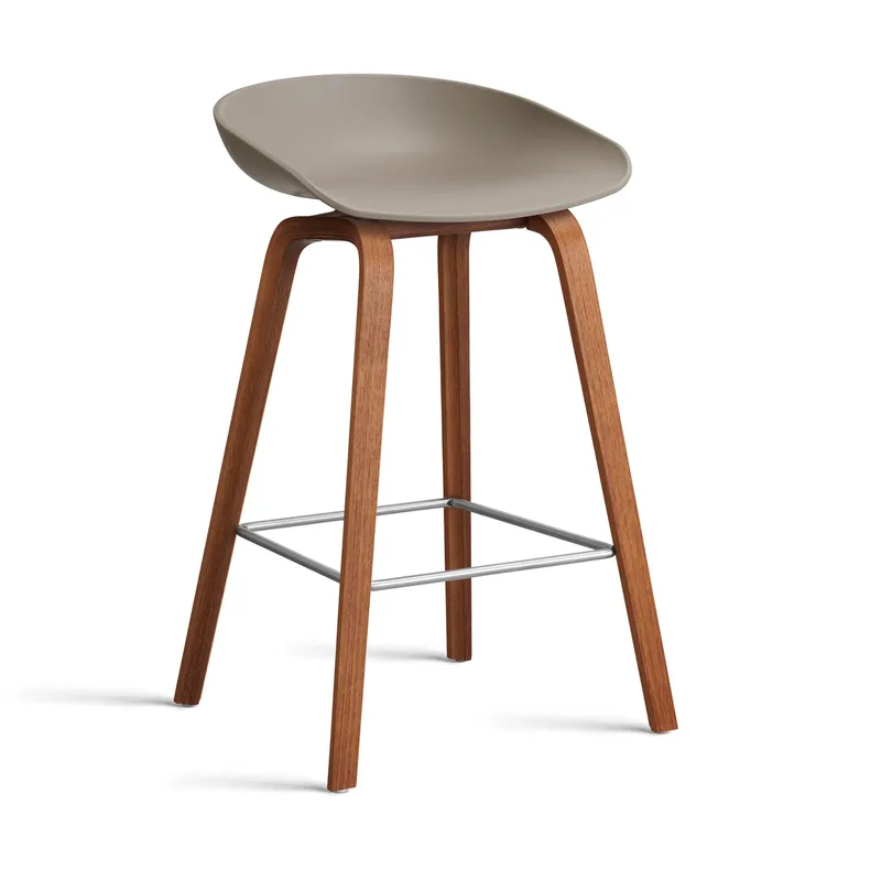 About a Stool 32 Low Barhocker Walnussgestell 2.0 Khaki-Edelstahlstütze fra HAY – produktbillede