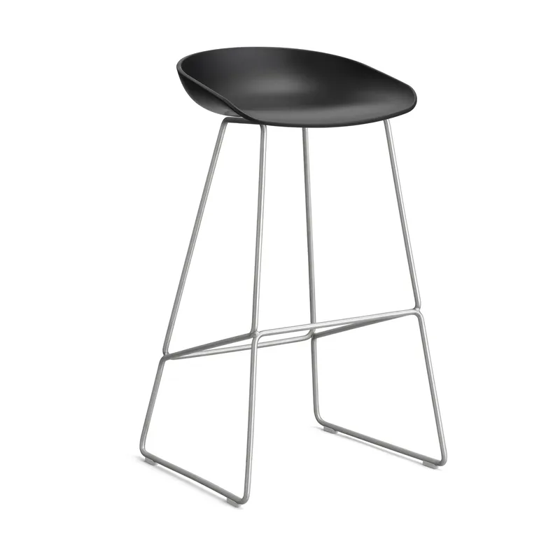 About a Stool 38 High Barhocker 2.0 Schwarz-Edelstahlgestell by HAY – product photo