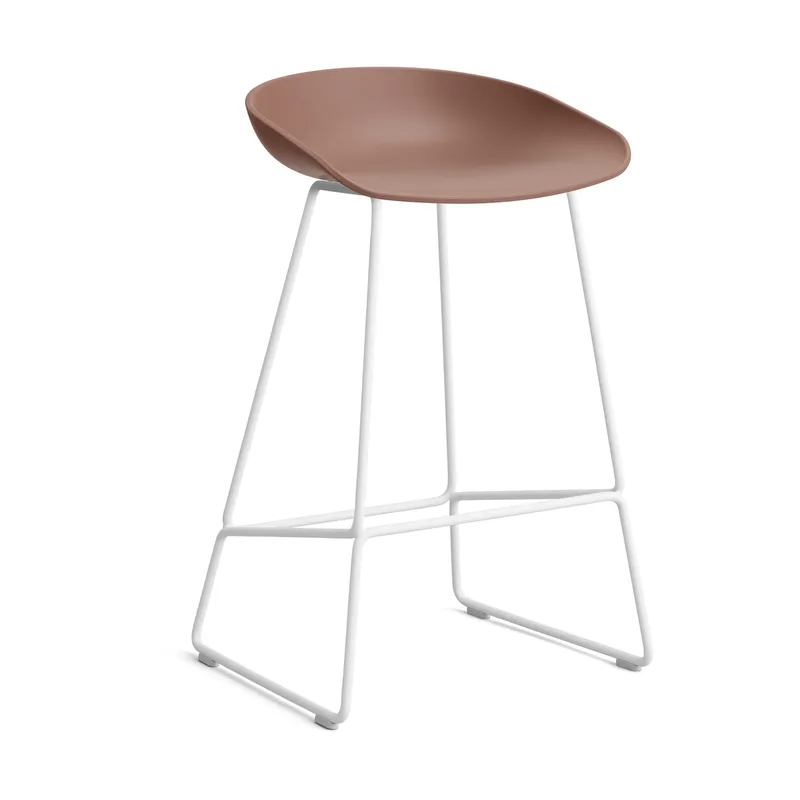 About a Stool 38 Low Barhocker 2.0 Soft brick-weißes Stahlgestell från HAY – produktbild
