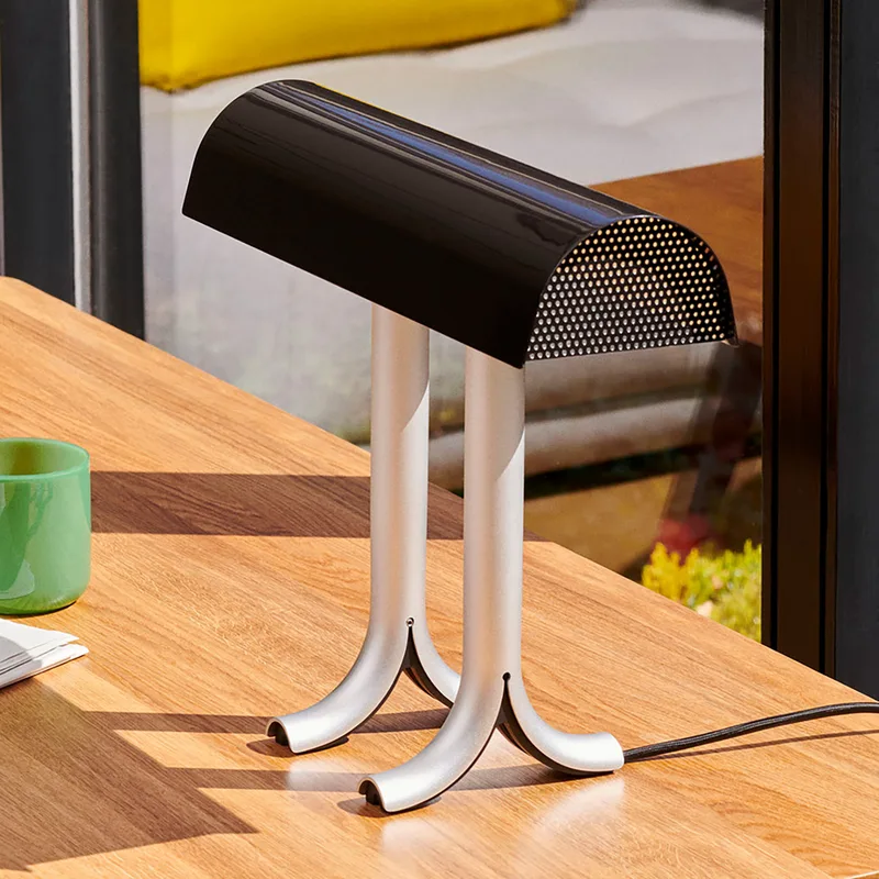 Anagram Taffellamp Iron Black by HAY – product photo