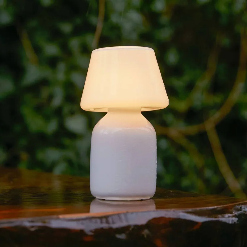 Apollo draagbare LED tafellamp van oplaadbaar glas de HAY en Opaalwit – photo du produit