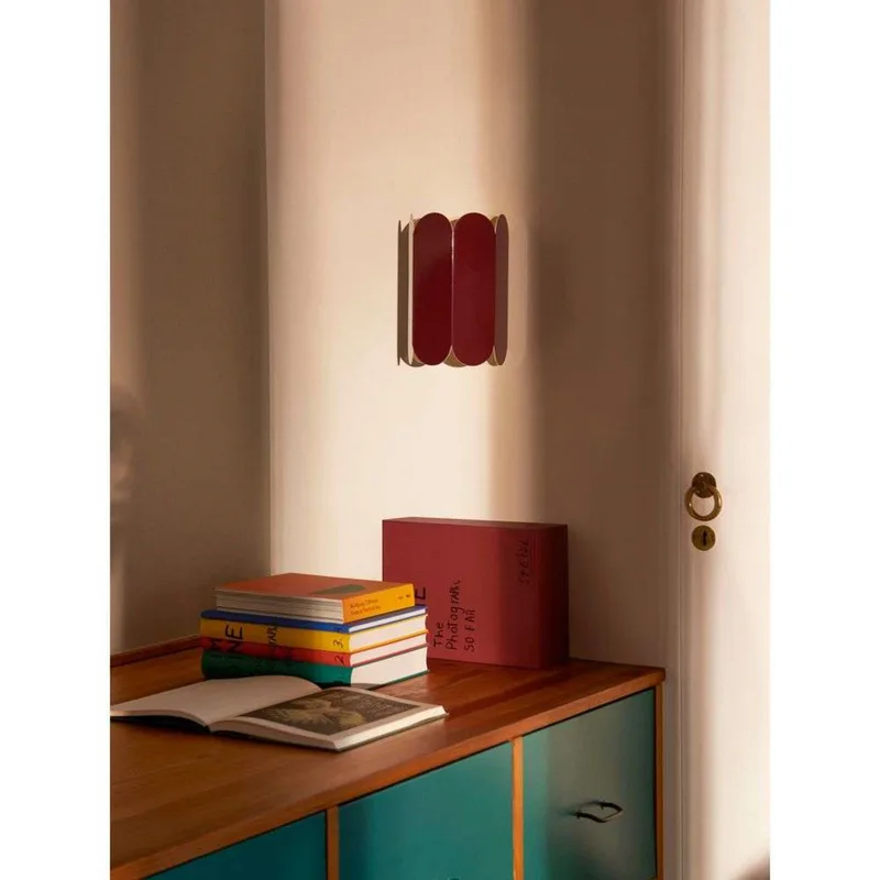Arcs Sconce Wandlamp Hardwired Auburn Red by HAY – product photo