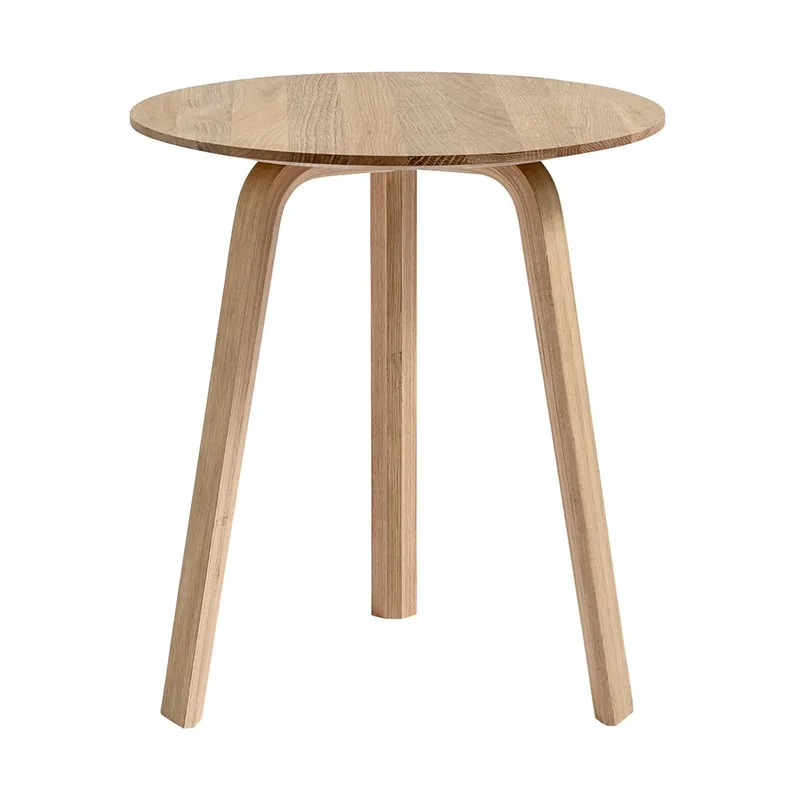 Bella Couchtisch Lacquered oak, Ø45x49 cm von HAY – Produktfoto