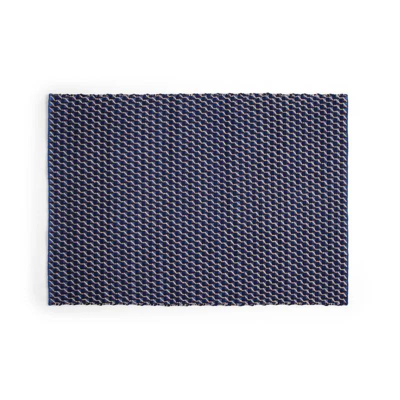 Channel Teppich Blau-weiß 140 x 200cm by HAY – product photo