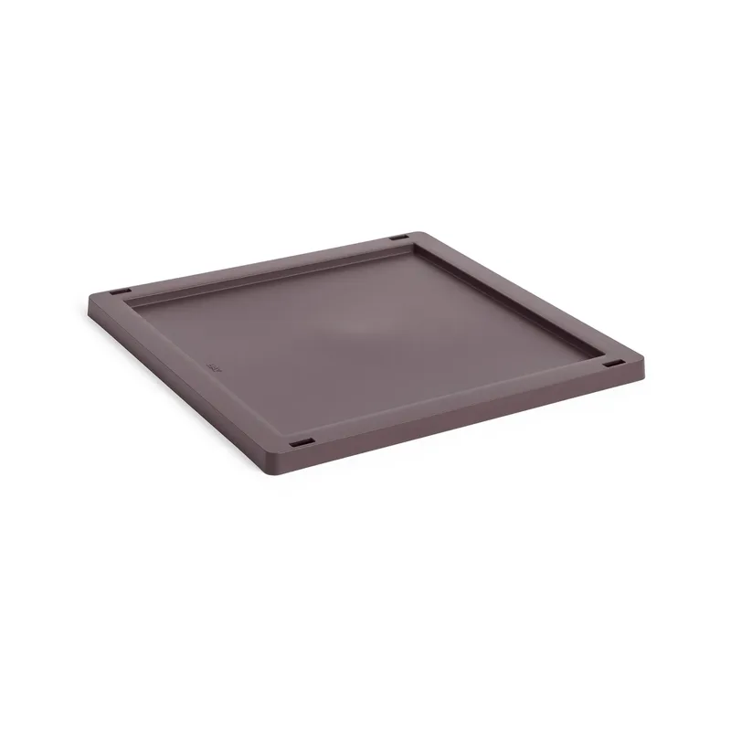 Colour Crate Square/Cube lock plastic medium Bordeaux von HAY – Produktfoto