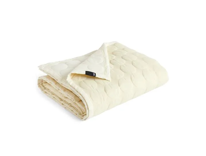 Couvre-lit Mega Dot organic 195x245 cm Ivory de HAY – photo du produit