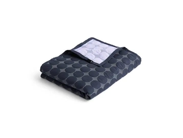 Mega Dot Überwurf organic 260 × 260 cm Midnight blue von HAY – Produktfoto