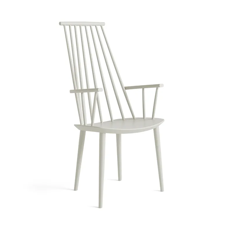 J110 Armlehnstuhl Warm grey lackierte Buche från HAY – produktbild