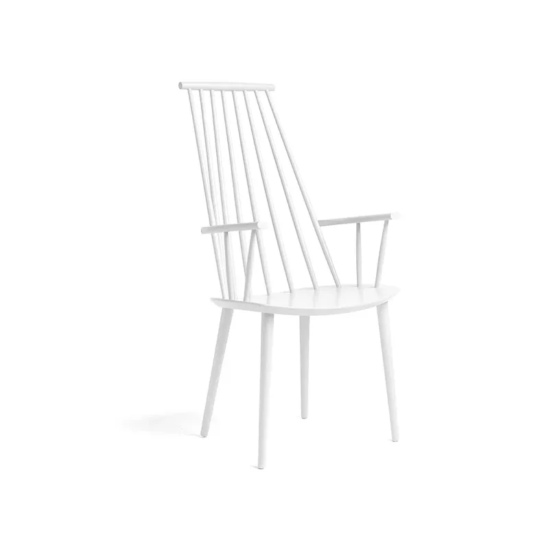 J110 Armlehnstuhl White lacquered beech von HAY – Produktfoto