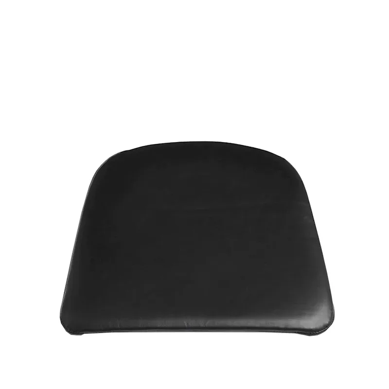 J42 Stuhlkissen Leder sense black von HAY – Produktfoto