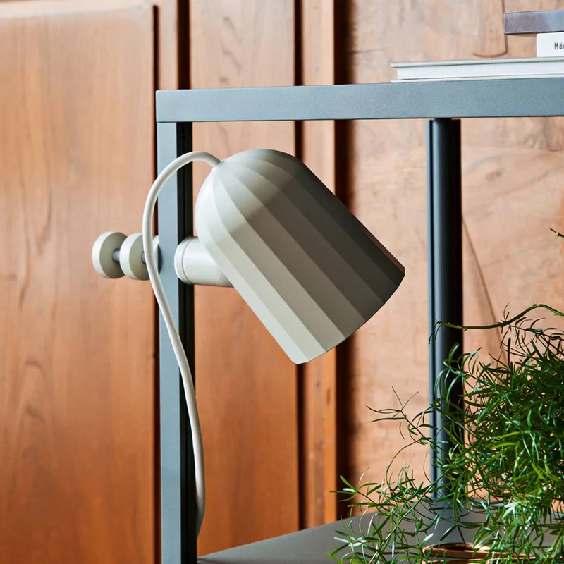 klemlamp Noc Clip, metaal, stekker, E14 van HAY in Wit – productfoto