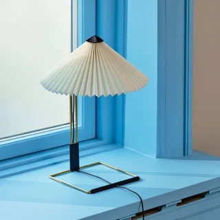 LED tafellamp Matin, wit/messing, hoogte 38 cm by HAY in White, Brass – product photo 1 of 4