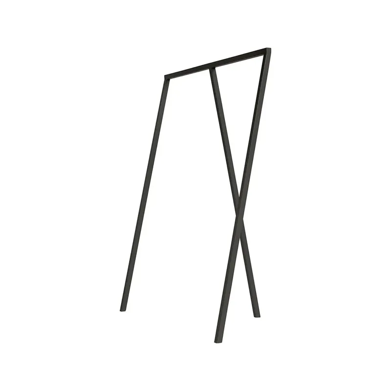 Loop Stand Wardrobe Kleiderständer Black fra HAY – produktbillede
