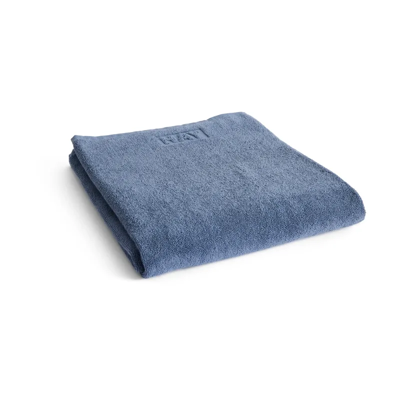 Mono Badehandtuch 100 x 150cm Steel blue från HAY – produktbild