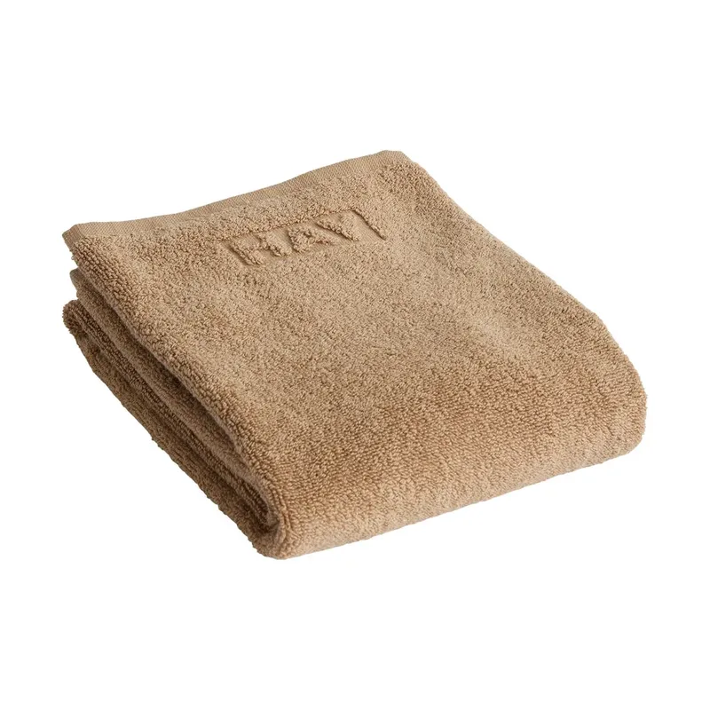 Mono Handtuch 50 x 90cm Cappuccino från HAY – produktbild