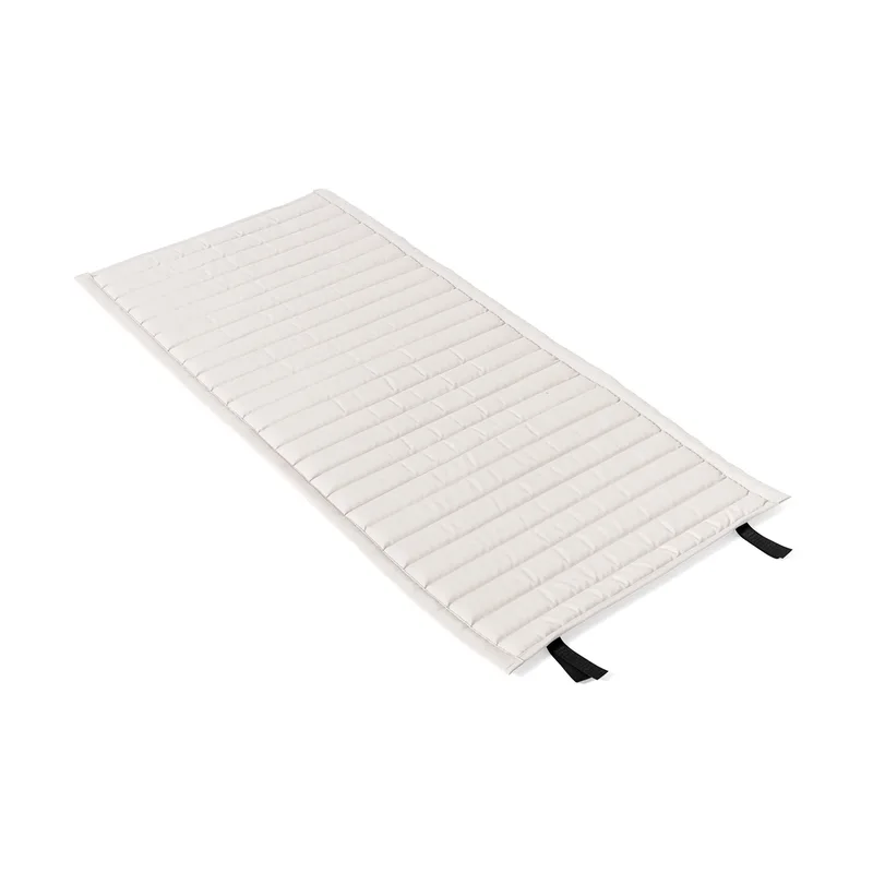 Palissade Chair Low Quilted Sitzkissen Cream white de HAY – photo du produit