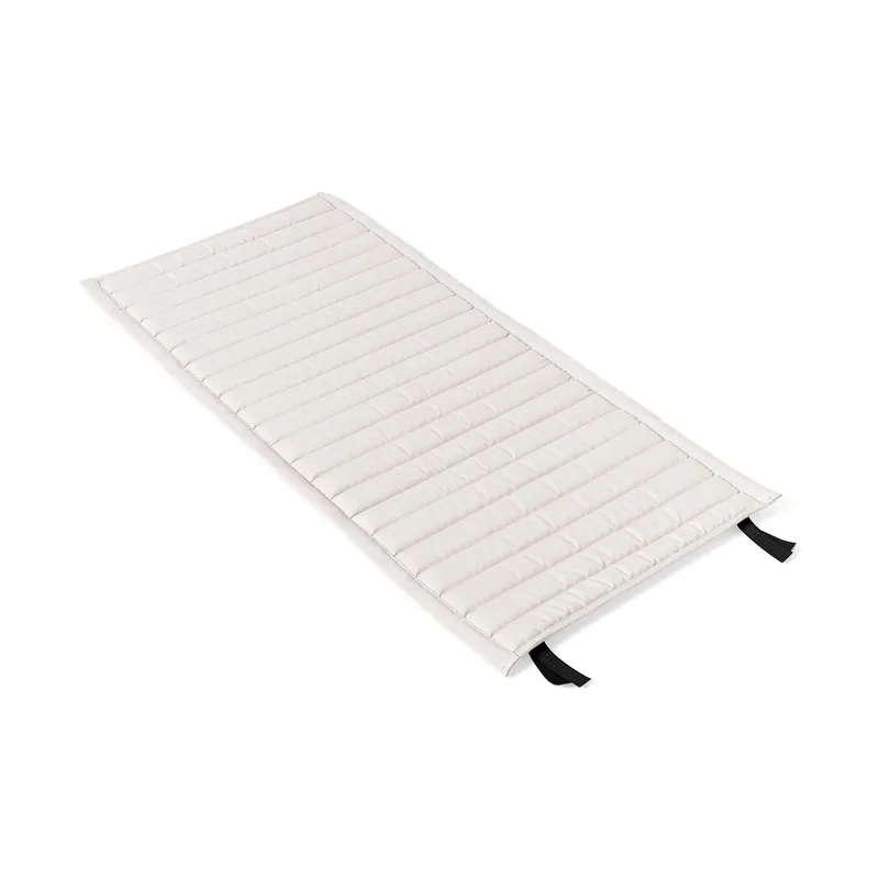 Palissade Dining Quilted Armlehnstuhlauflage Cream white från HAY – produktbild