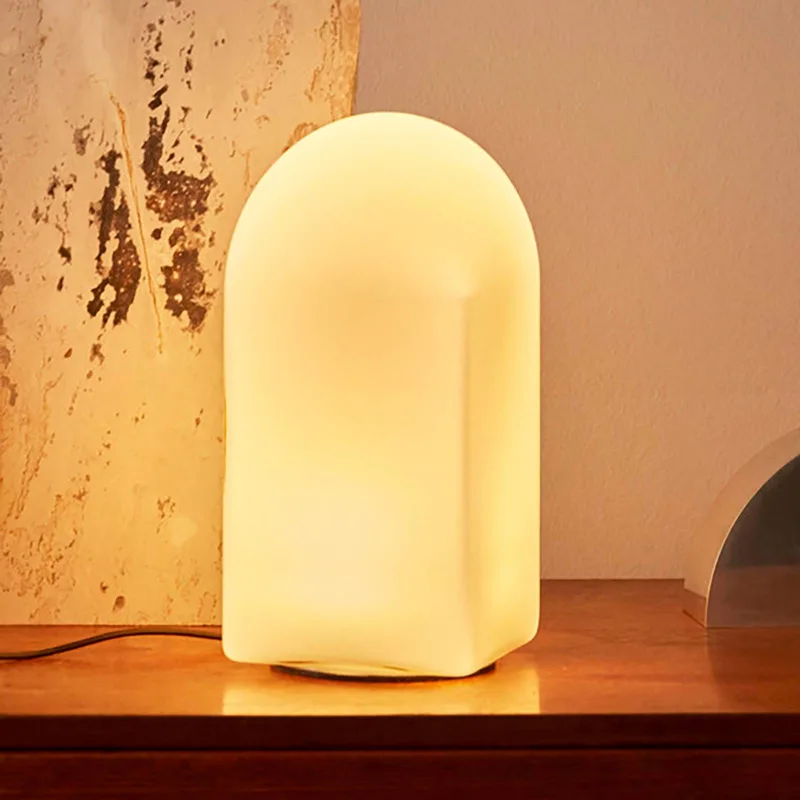 Parade LED-bordslampa skalvit höjd 24 cm från HAY i Vit – produktbild