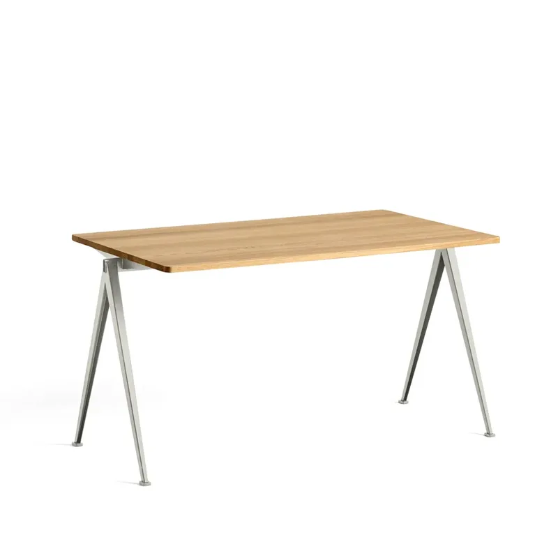 Pyramid 01 Schreibtisch Oak clear lacquer-140x75cm-beige Stahlgestell by HAY – product photo
